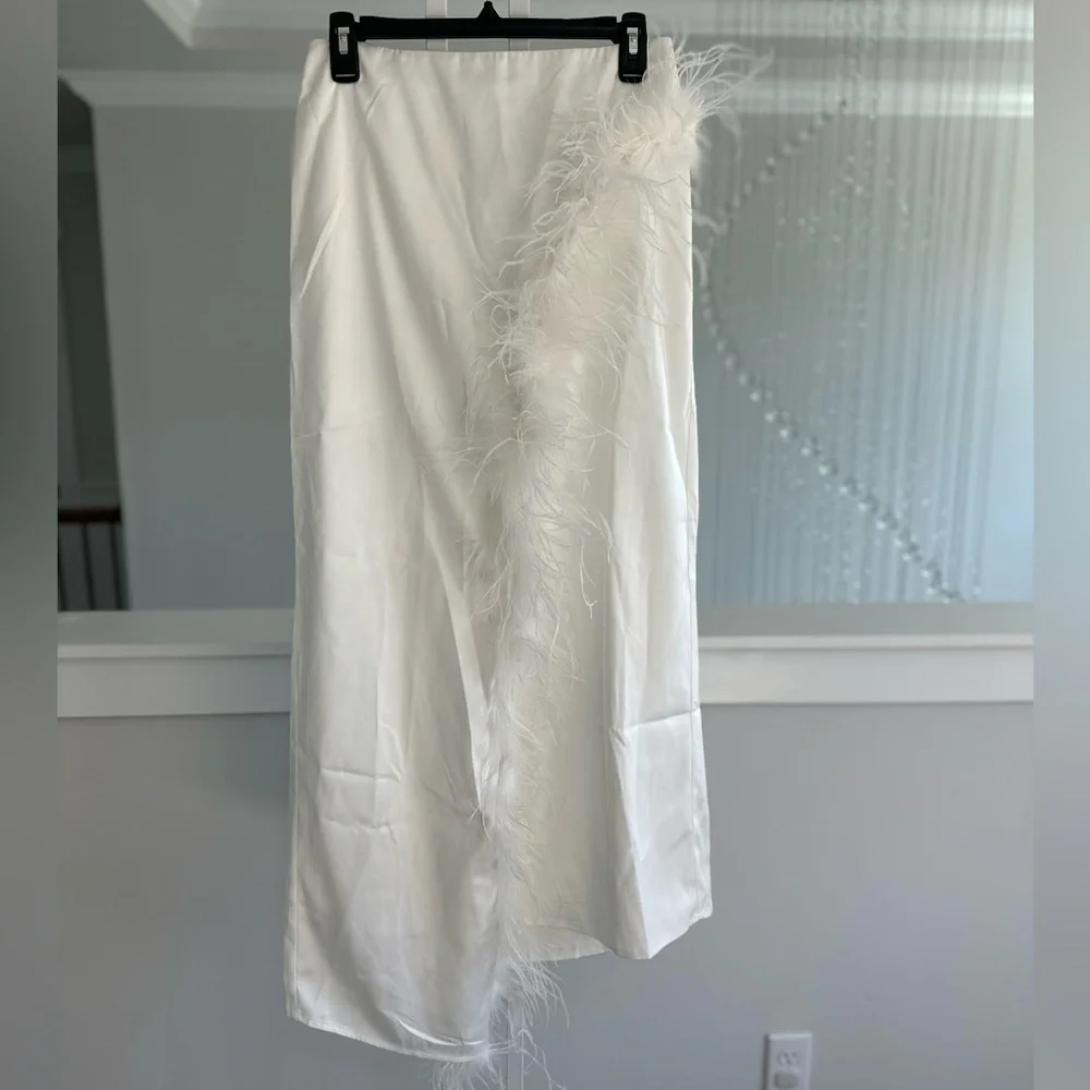 Hutch Faux Feather Strapless Crop Top And Column Maxi Skirt Set - Picture 6 of 11